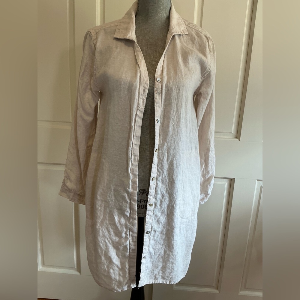 Tahari Cream Longline Button-Front Tunic